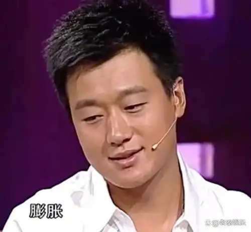 娱乐圈最强师生恋,他让老师8年生3子,今把39岁老师宠成少女