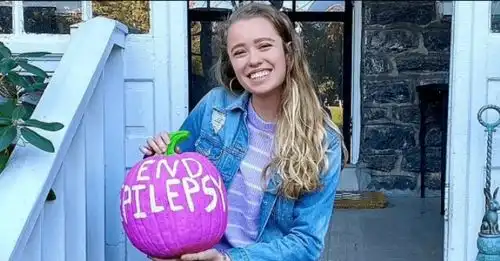 申请造假获牛津全奖自称lgbtq家境贫穷,却上私立高中住别墅...