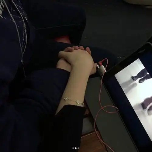 打响情人节第一枪厂长女友爆照大秀恩爱