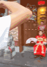 搞笑gif请用两个字形容你的男朋友,这位小姐姐回答亮了