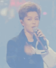 明星wink哪家强吴谨言抽筋了,白敬亭太用力,而他是业界鼻祖