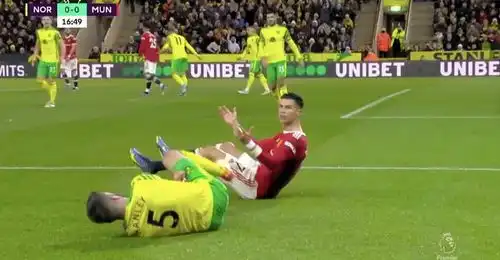 10困境之下看c罗造点爆射得分大雨中纵情庆祝