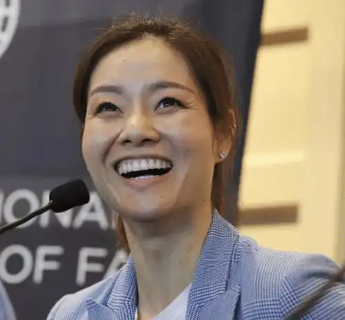 中领馆辟谣李娜退出中国国籍是重名