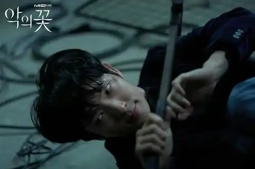 豆瓣评分9.0恶之花双面李准基化身连环杀人犯,爱上女刑警