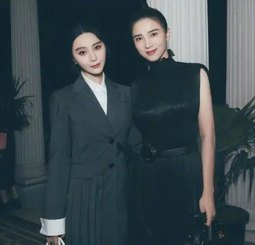 女明星最终归宿是蔡明,继柳岩唐嫣舒畅之后,范冰冰也跟着撞脸