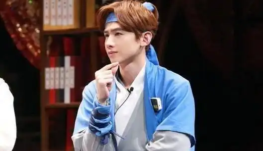 白敬亭变成老油条,何炅双商在线,盘点明星大侦探的玩家