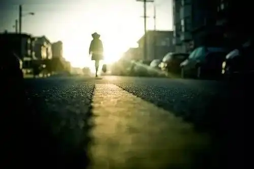 微信朋友圈晚安心语配图晚安感悟句子