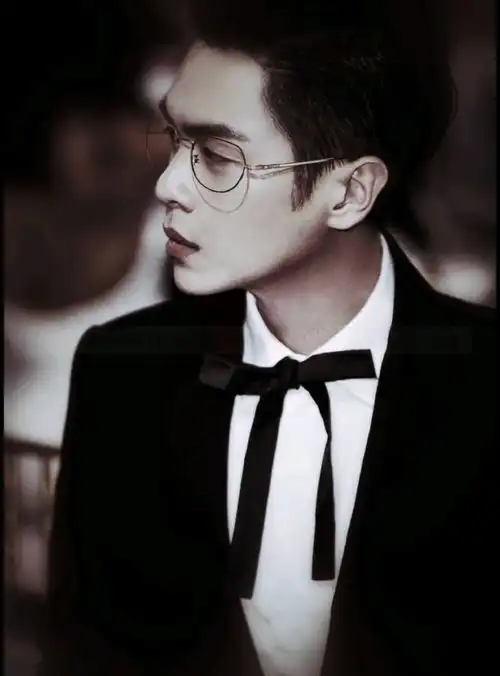 张若昀蛀牙张若昀蛀牙被嘲,当事人紧急回应,这泼天富贵庆余年接住了