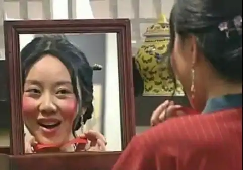 闫妮离婚最不舍前公婆,与前公婆情同亲父母