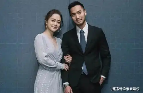 赖弘国仍旧难忘阿娇深夜在家中唱苦情歌,表情伤心又难过