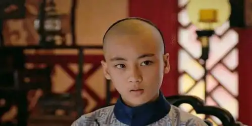 永琪文武双全,还舍命救父,乾隆为何不立他为太子败给了孙子