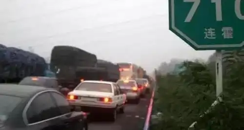 盐池司机注意10月1日起这6种行车违章行为,扣分扣到你崩溃