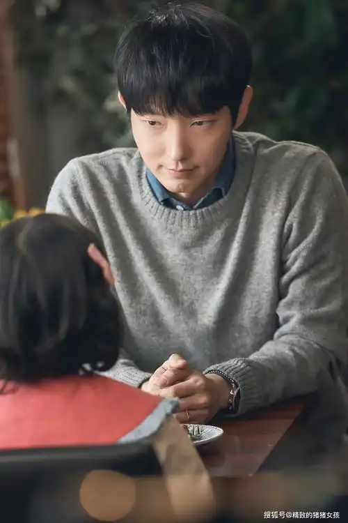 成为韩国影史票房第一位,真被这个38岁的男人锁住了