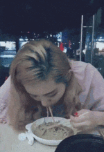 幽默搞笑段子我和老公是相亲结婚的,一个月就订婚结婚都办完了