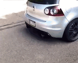 搞笑gif这么能吃的女朋友我也不知道能不能驾驭住