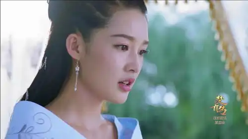 公主得知燕洵要离开,表情非常悲伤,突然大哭