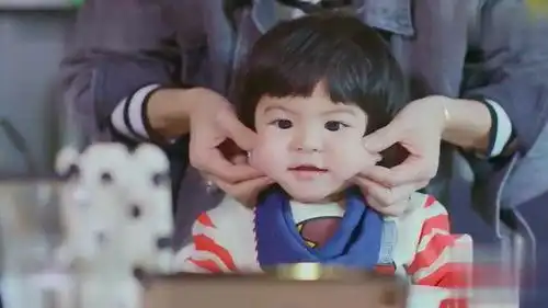 波妞实力秀各种表情包,加上98k神曲配合直接笑趴