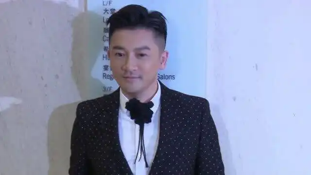 微信新表情来自五阿哥本尊苏有朋看后这样发问包贝尔强蹭热度