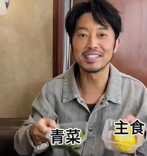 沙溢近照曝光暴瘦36斤还不满足,主食只吃素,面颊凹陷一脸老态