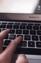 爆笑gif趣图熊孩子,练过飞檐走壁吧