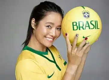 李娜穿高跟鞋参加wta年终总决赛