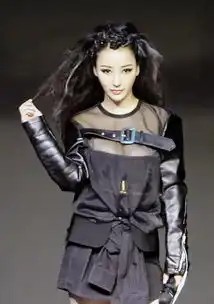 被大表姐的wink杀撩到了学好表情管理你也是万人迷