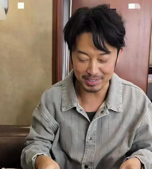 沙溢近照曝光暴瘦36斤还不满足,主食只吃素,面颊凹陷一脸老态