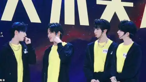 文轩翔霖世界名画世界名画又添一笔严浩翔你是上了刘耀文大师班吧文轩翔霖时代少年团cp