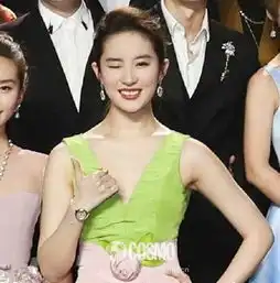 美人计刘亦菲传授眨眼妆wink给你,没有摆不平的欧巴