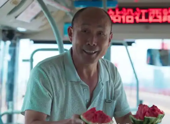 开分8.2用放大镜看开端被极致细节震撼了,比剧情还绝