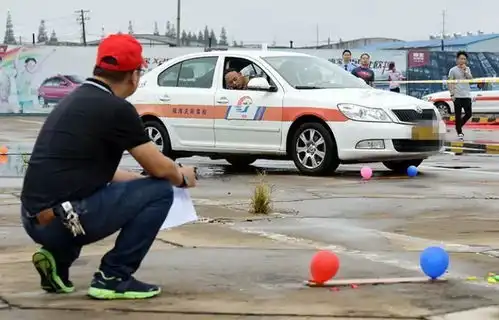 正在学车的同志们请注意科目三新规首考,通过率不到1吓退了好多人