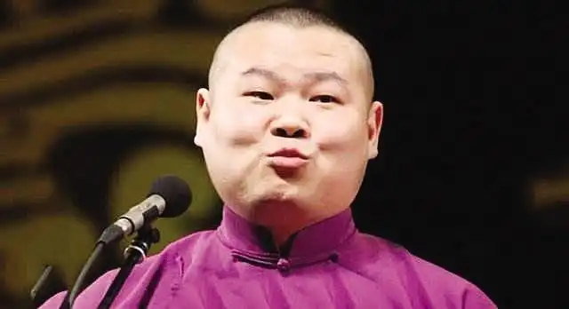 岳云鹏晒老婆合照,难怪传闻出轨都没人相信