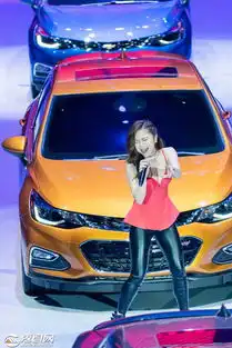 邓紫棋卖力献唱化身表情包低胸礼服小粗腿抢镜