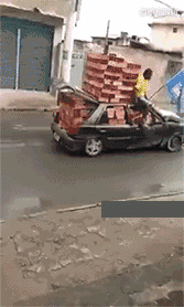 小的时候只用放大镜点燃过火柴