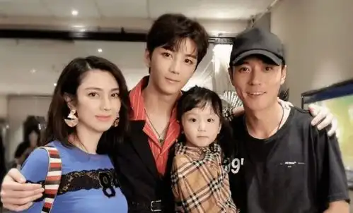 张丹峰洪欣疑已离婚,夫妻7月前最后合体,为男方事业一直未公开