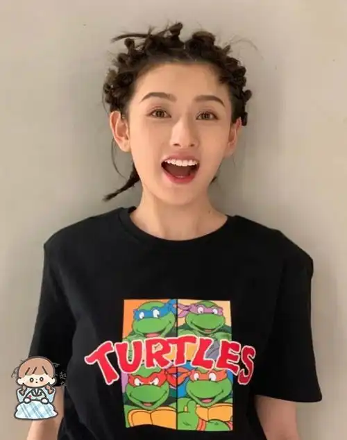 宋祖儿晒虚假素颜照被一眼揭穿,看清真实生图,是你女神吗