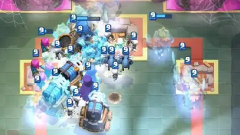 皇室战争皇家野猪学哥布林笑