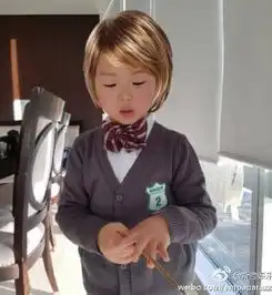 宋民国长大的照片宋民国近况表情包下载