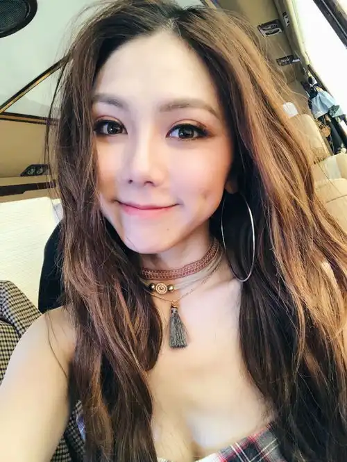 谁说邓紫棋是时尚绝缘体看到她的说唱妆还敢diss吗