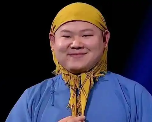 岳云鹏搞笑表情图静态卡