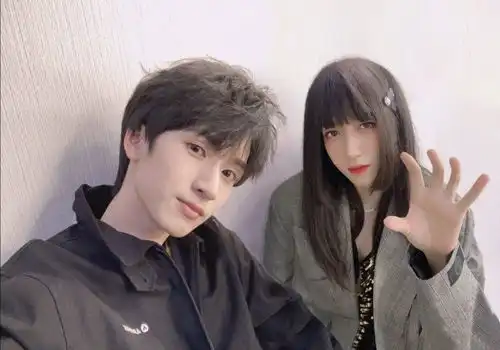 翔霖cp.当贺峻霖和严浩翔重逢的那一刻,仿佛所有的爱都无处可藏