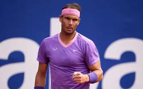 爆大冷19岁新星20战胜名将晋级八强,前法网女单冠军惨遭逆转