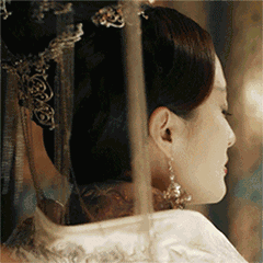 42岁容颜老去的她,时隔11年再次挑战古装剧,美貌翻滚下的演技才是最大惊喜