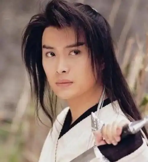 古装第一小生黄海冰3次拒绝琼瑶,沦为十八线,称不后悔