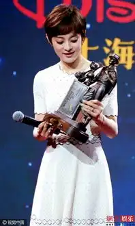 孙俪变清纯少女与姚明pk表情包呆萌