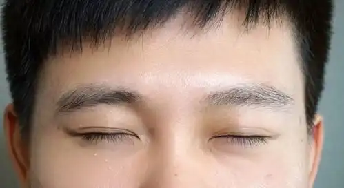 发际线男孩花2500修的眉毛这个鸟样,tony一定没看这个眉笔最牛测评