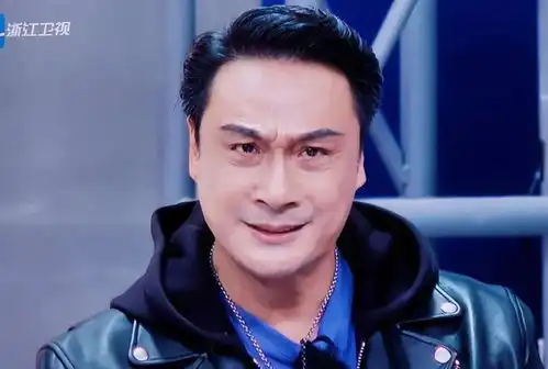 吴镇宇被向佐的演技,憋成表情包,网友满朝文武支支吾吾