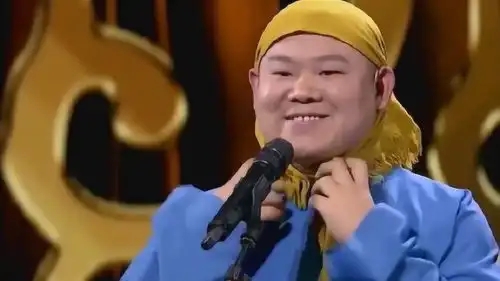 岳云鹏带头巾照片