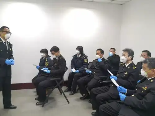 我是南京海关关员