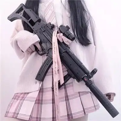 吃鸡女生头像可爱真人拿枪适合女生的吃鸡微信头像